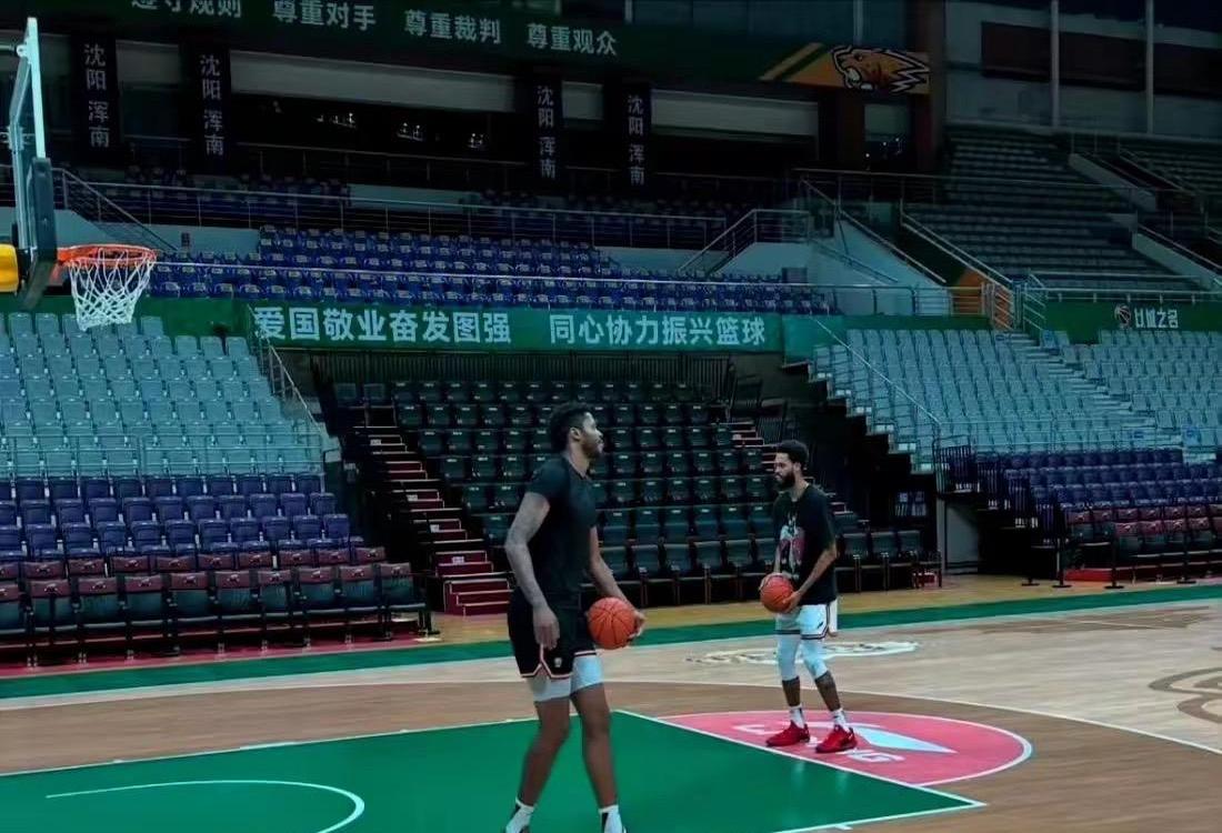 捷克托普拉奇梵强硬稳健，球队积极备战下一场比赛，冲击前四的简单介绍